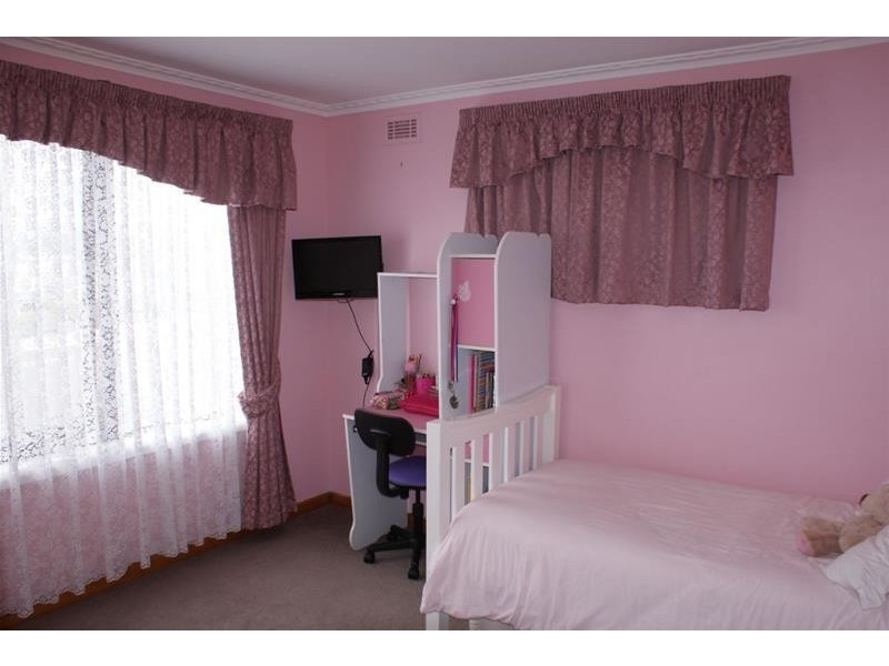 119 Emu Bay Road, Deloraine TAS 7304