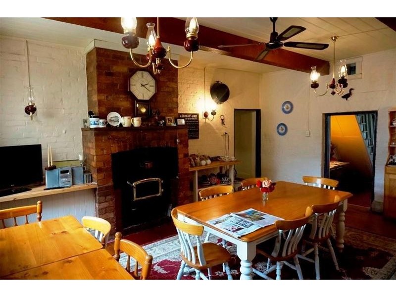 19 West Parade, Deloraine TAS 7304