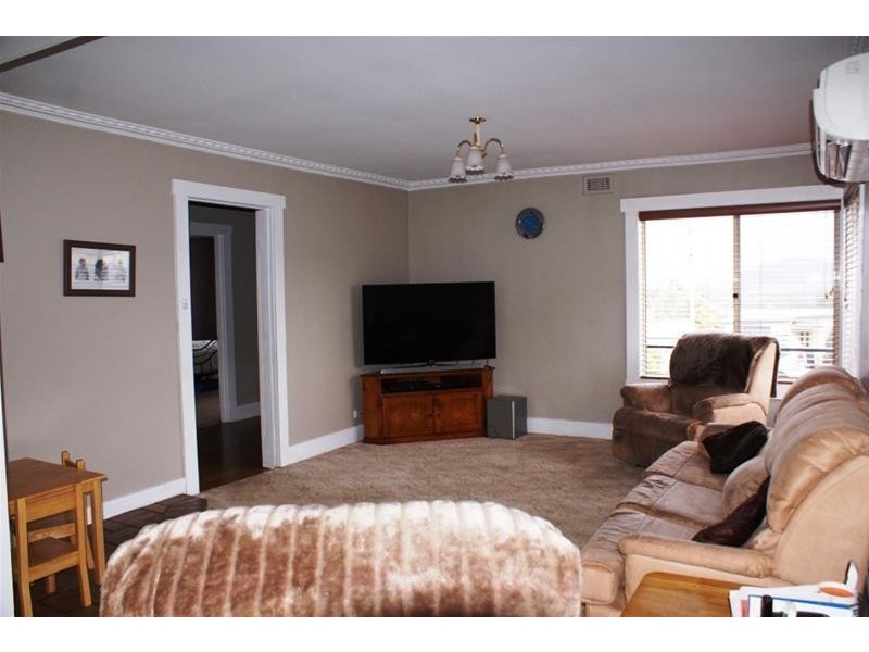 33 West Goderich Street, Deloraine TAS 7304