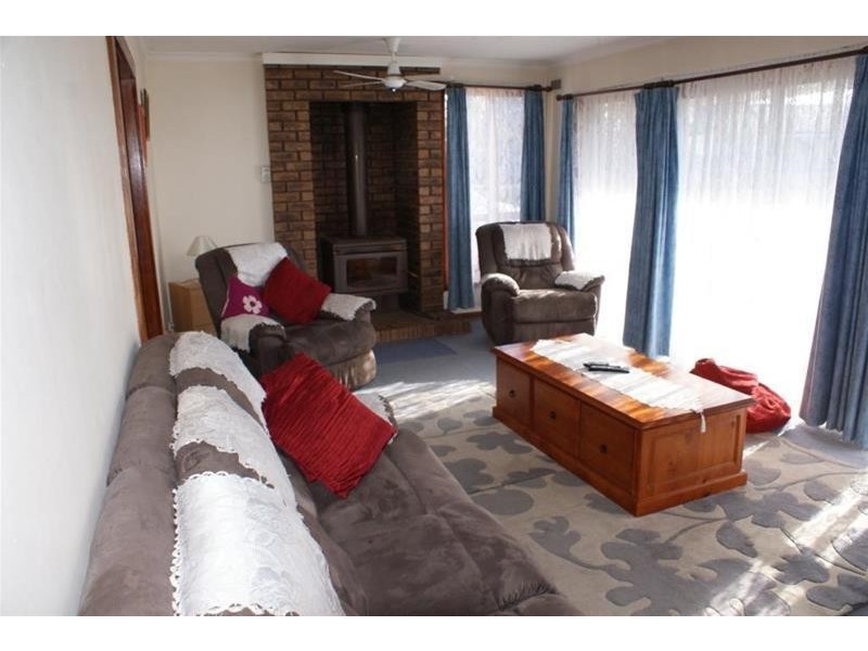 54  East Barrack Street, Deloraine TAS 7304