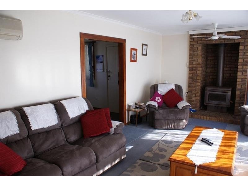 54  East Barrack Street, Deloraine TAS 7304