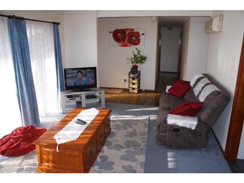 54  East Barrack Street, Deloraine TAS 7304