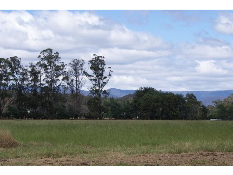 14321 Highland Lakes Road, Deloraine TAS 7304