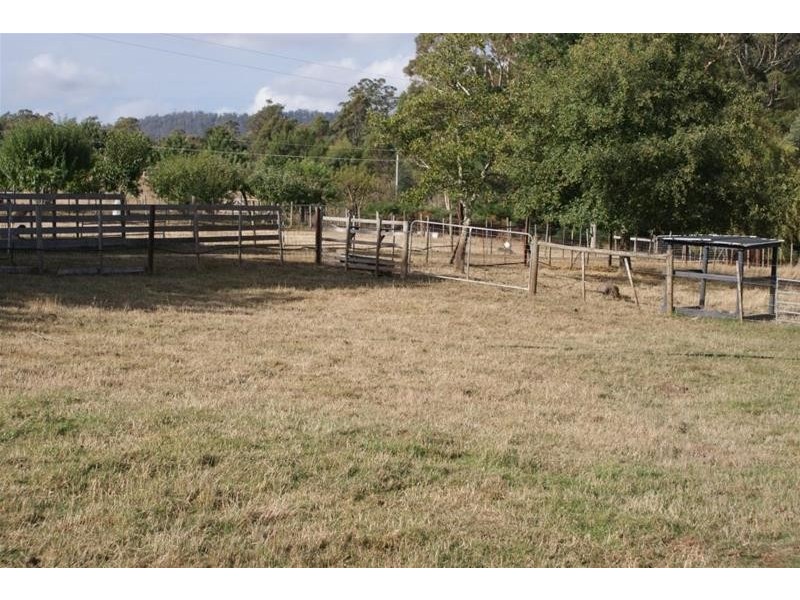 33 Samuel Street, Elizabeth Town TAS 7304