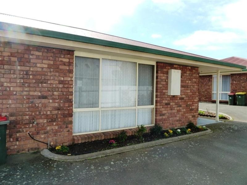 3/3/ 45 William Street, Westbury TAS 7303
