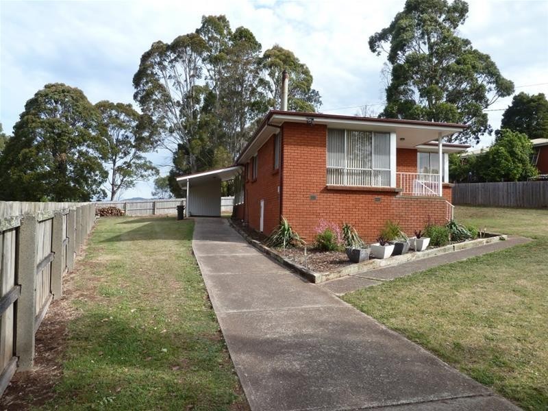 20 Lansdowne Place, Deloraine TAS 7304