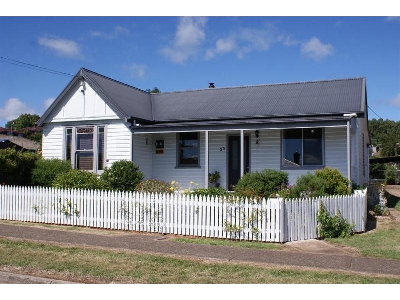 53 East Barrack Street, Deloraine TAS 7304