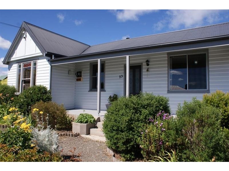53 East Barrack Street, Deloraine TAS 7304