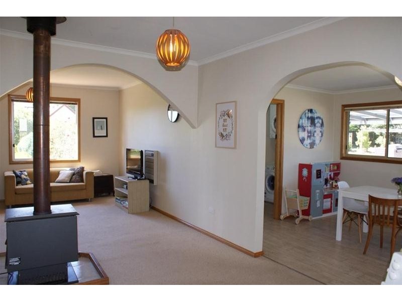 53 East Barrack Street, Deloraine TAS 7304