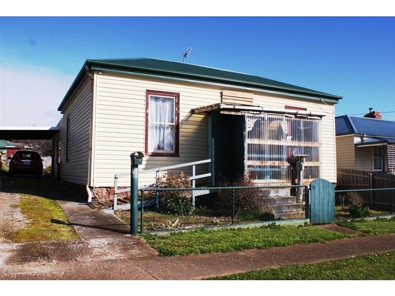 45 East Barrack Street, Deloraine TAS 7304