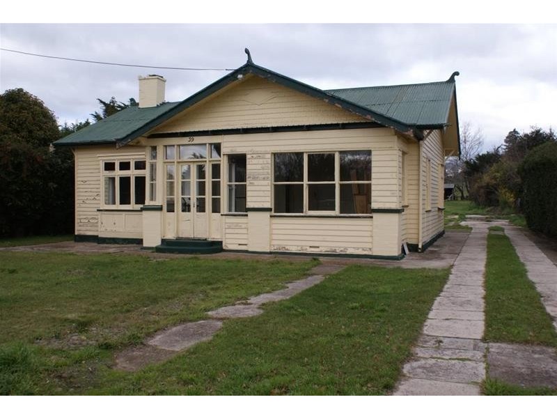 39 Meander Valley Road, Deloraine TAS 7304