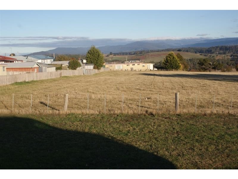 19 Johnstone Lane, Deloraine TAS 7304