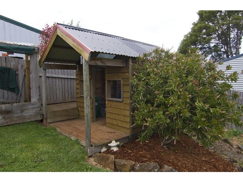 9A Blake Street, Deloraine TAS 7304