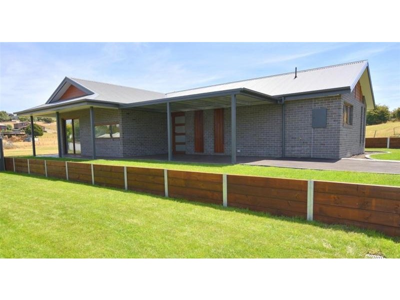 4/58 West Barrack Street, Deloraine TAS 7304