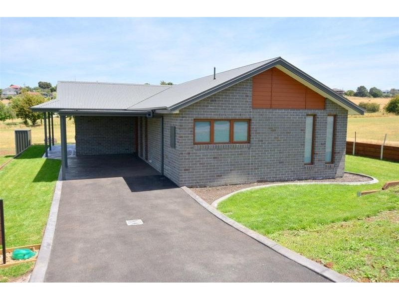 4/58 West Barrack Street, Deloraine TAS 7304