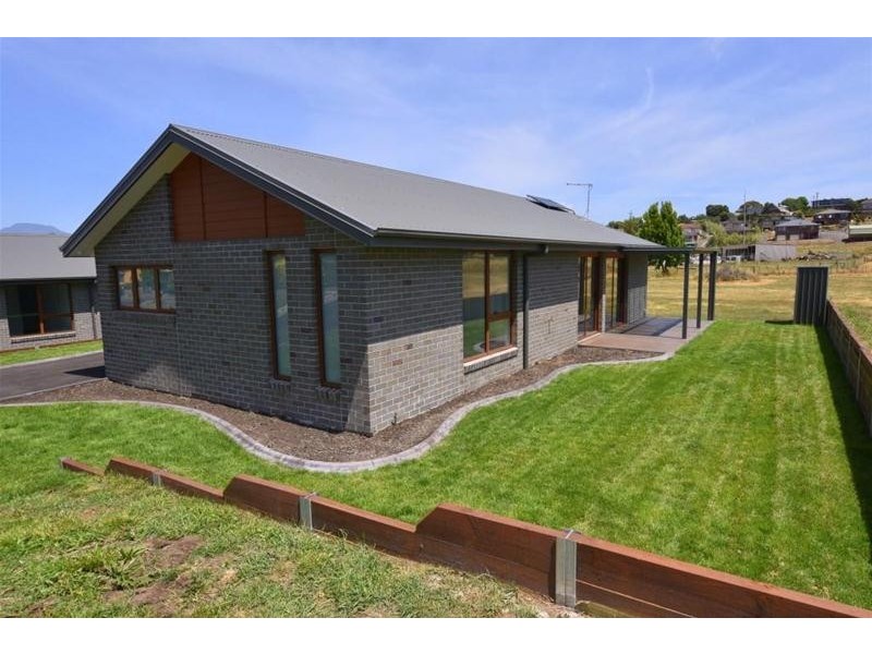 4/58 West Barrack Street, Deloraine TAS 7304