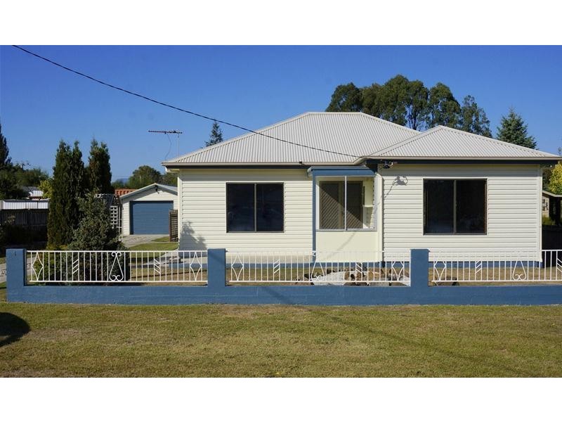 4 Quamby Street, Westbury TAS 7303