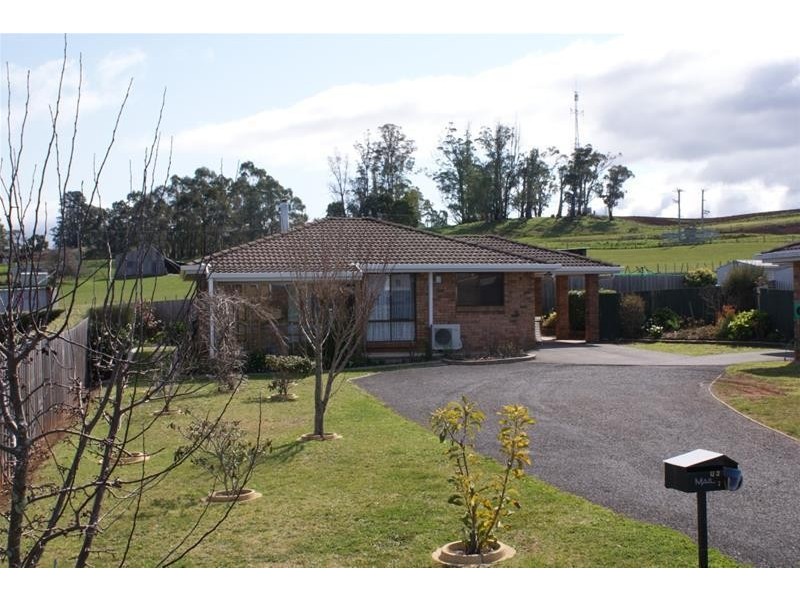 2/7 Winter Street, Deloraine TAS 7304