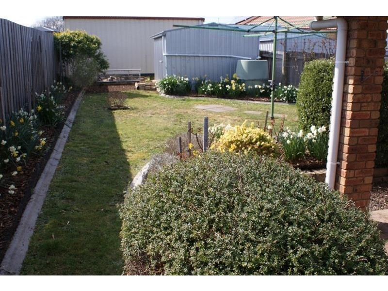 2/7 Winter Street, Deloraine TAS 7304