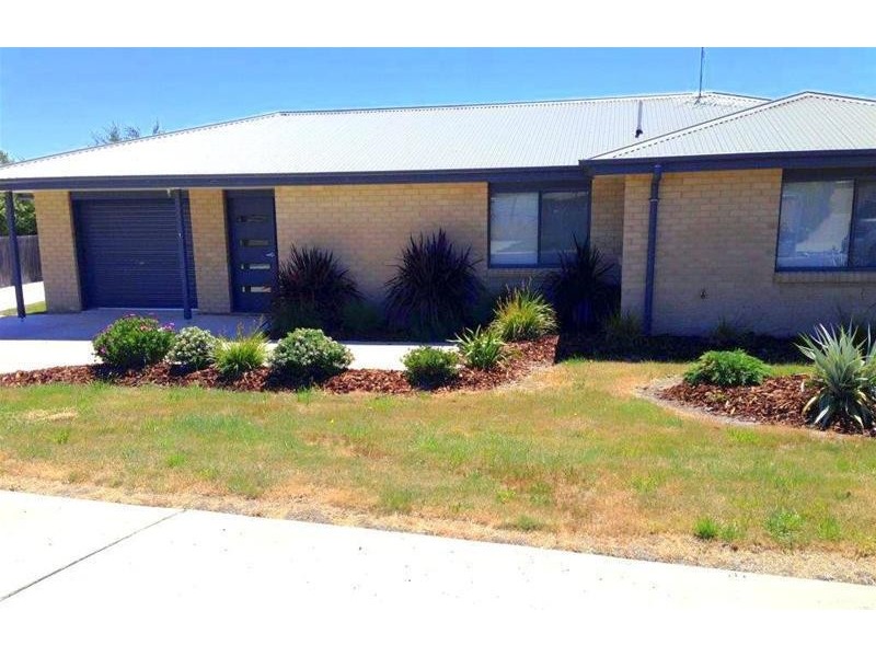 1/16 Heather Place, St Helens TAS 7216