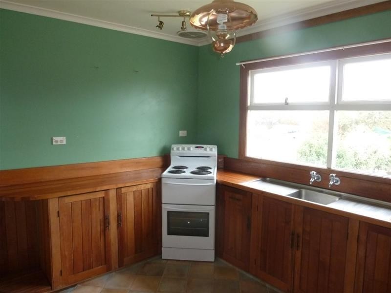 32 Tower Hill Street, Deloraine TAS 7304