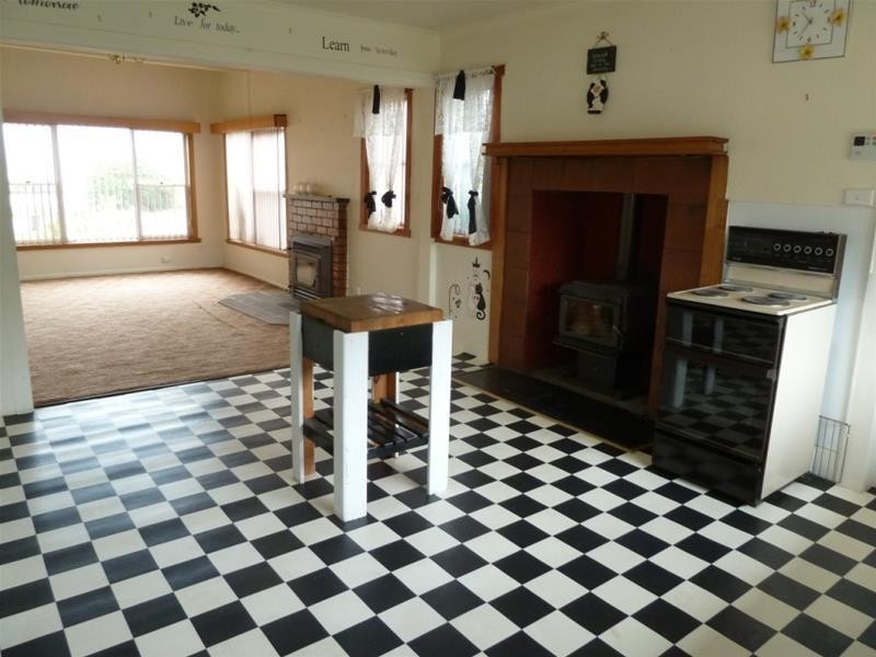 191 Emu Bay Road, Deloraine TAS 7304