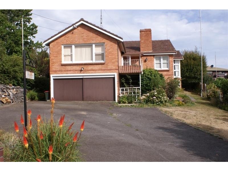 24 Parsonage Street, Deloraine TAS 7304