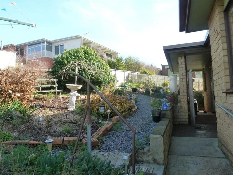 2/54 West Church Street, Deloraine TAS 7304