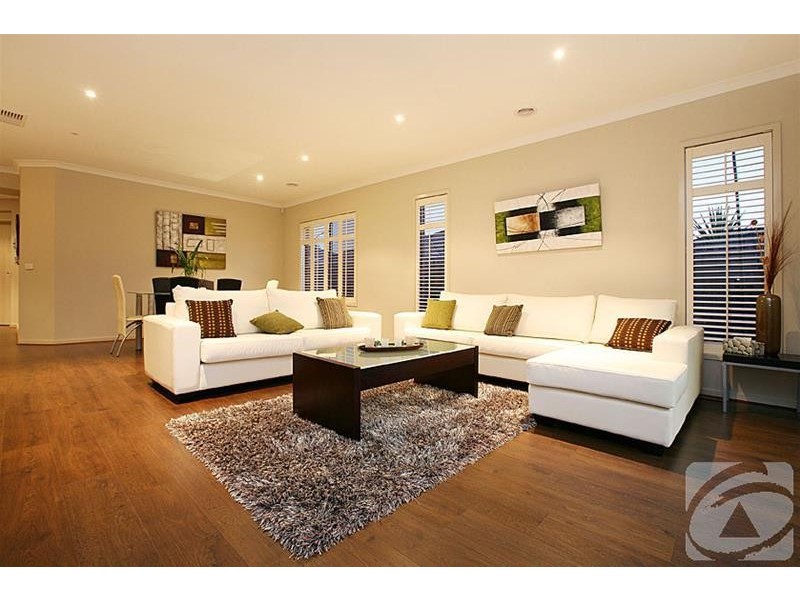 34 Balmain Circuit, Taylors Hill VIC 3037