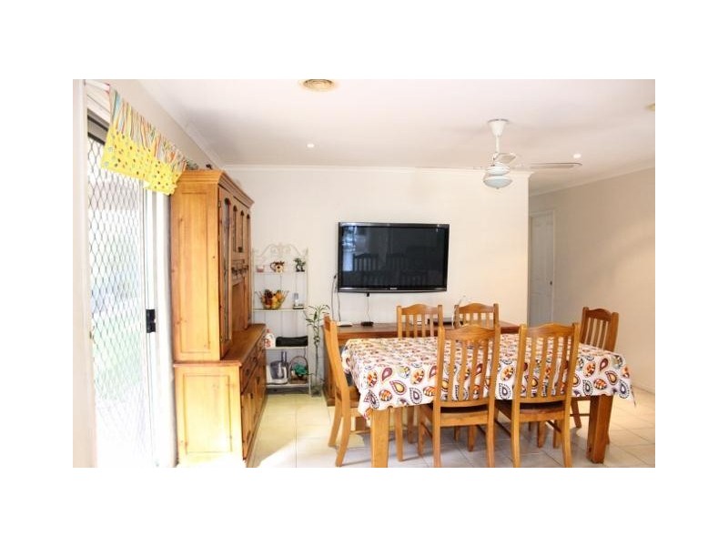 9 Toombak Walk, Sydenham VIC 3037