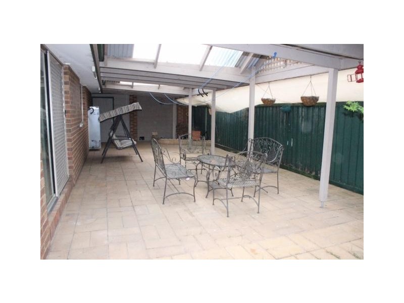 9 Toombak Walk, Sydenham VIC 3037