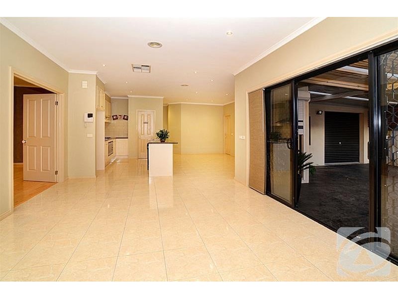 47 Park Lane, Taylors Hill VIC 3037