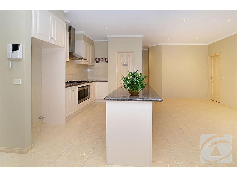 47 Park Lane, Taylors Hill VIC 3037