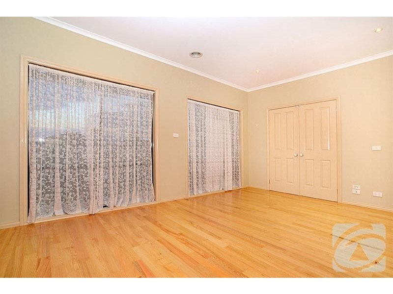 47 Park Lane, Taylors Hill VIC 3037