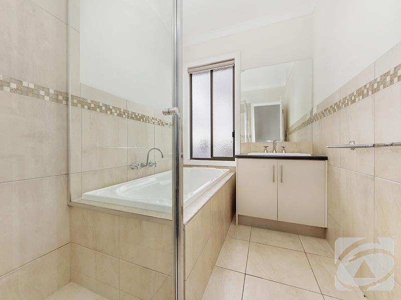 3 Saviour Road, Burnside Heights VIC 3023