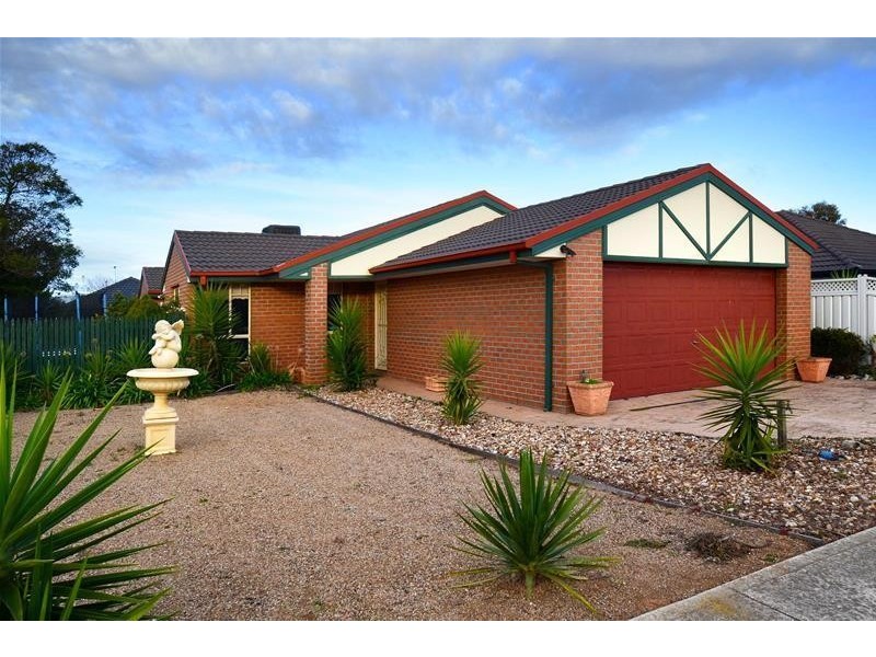 14 Colston Drive, Hillside VIC 3037