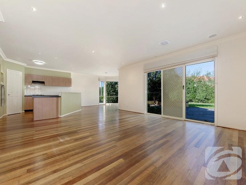 12 Goulburn Way, Taylors Lakes VIC 3038