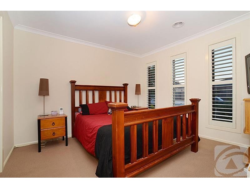 2 Synergy Court, Taylors Hill VIC 3037