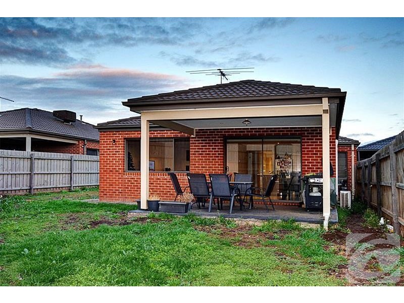 2 Synergy Court, Taylors Hill VIC 3037