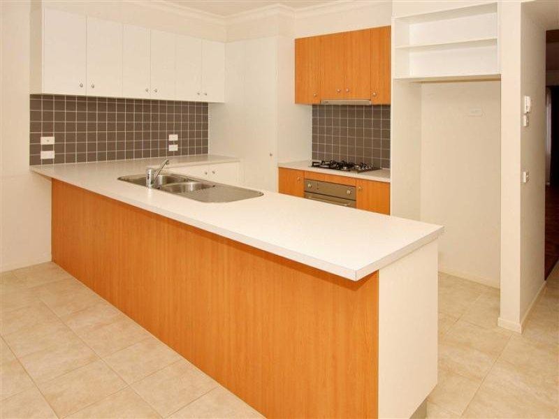 9D Wentworth Drive, Taylors Lakes VIC 3038