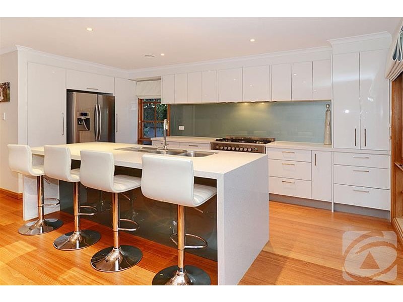 6 Brazilia Avenue, Kealba VIC 3021