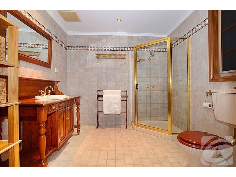 6 Brazilia Avenue, Kealba VIC 3021