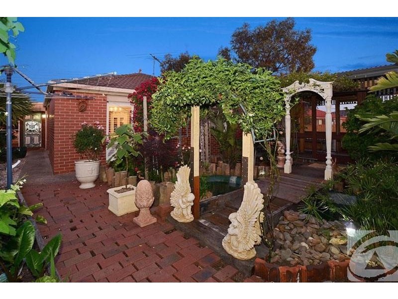 7 Roadhouse Wynd, Sydenham VIC 3037