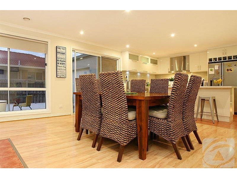 10 Darriwil Close, Delahey VIC 3037