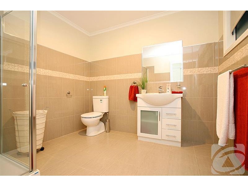 10 Darriwil Close, Delahey VIC 3037