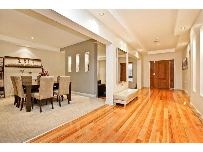 4 Sovereign Way, Hillside VIC 3037