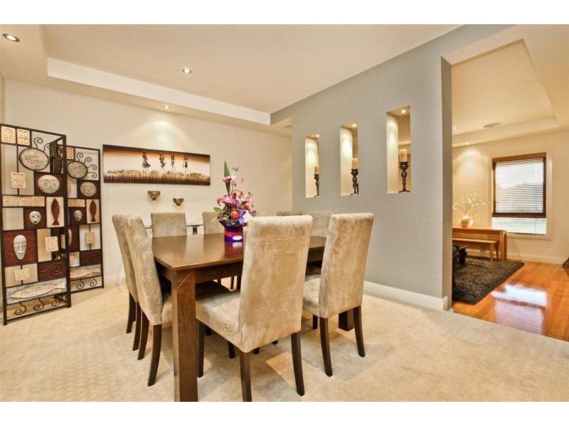 4 Sovereign Way, Hillside VIC 3037