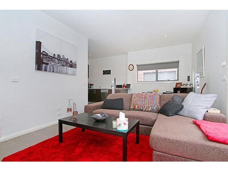 7/28 Buckingham Street, Sydenham VIC 3037