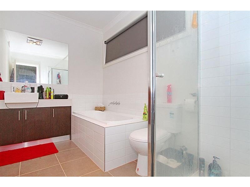 7/28 Buckingham Street, Sydenham VIC 3037