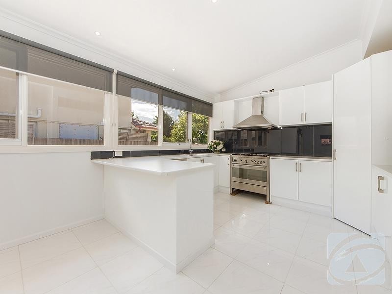 18 Borrell Street, Keilor VIC 3036